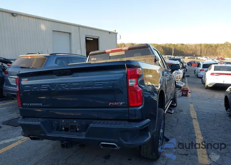 2020 Chevrolet Silverado 1500 4Wd Short Bed Rst z USA, uszkodzony, nr VIN 1GCUYEED0LZ306893